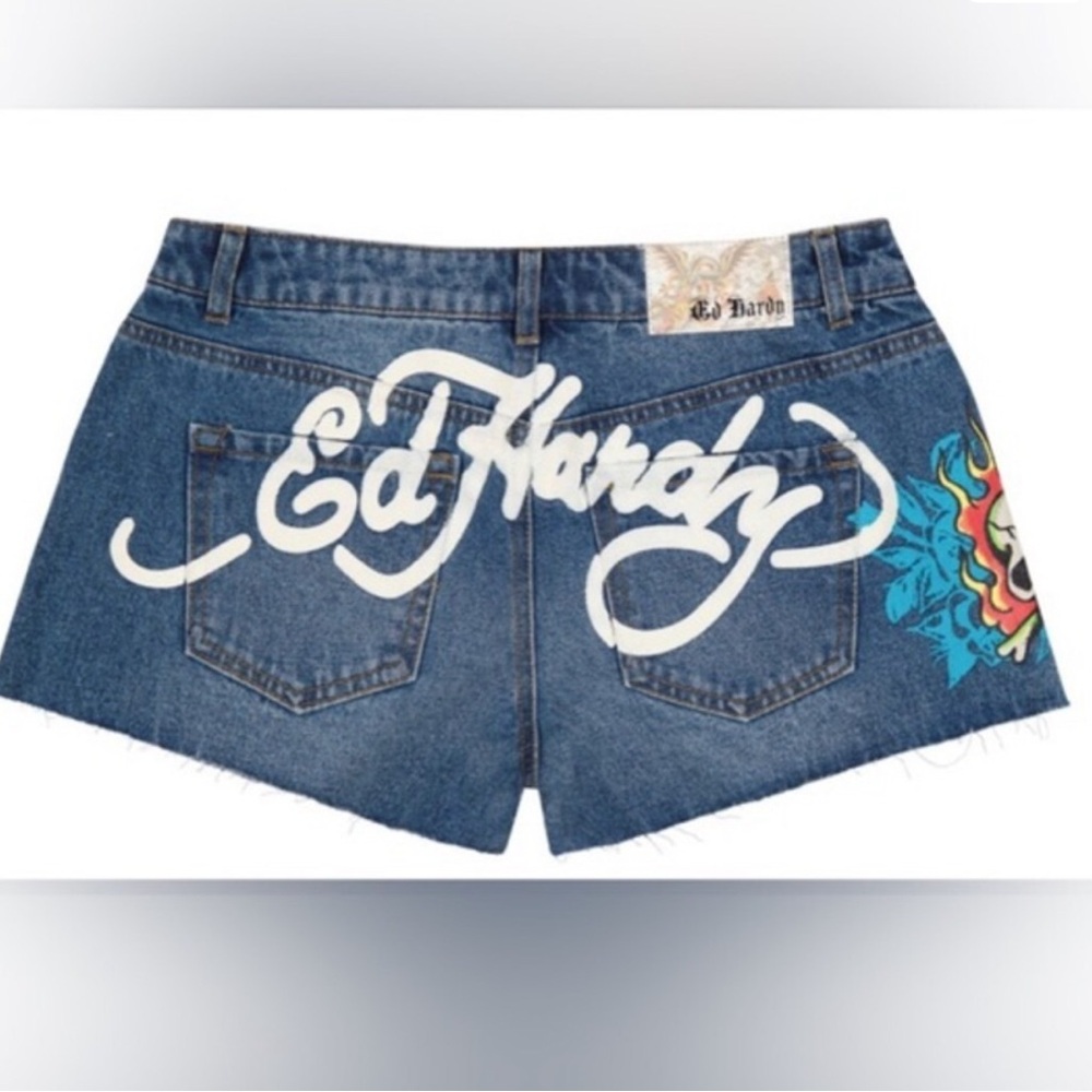 Ed Hardy retro flame skull logo medium denim jeans shorts size 28 brand new